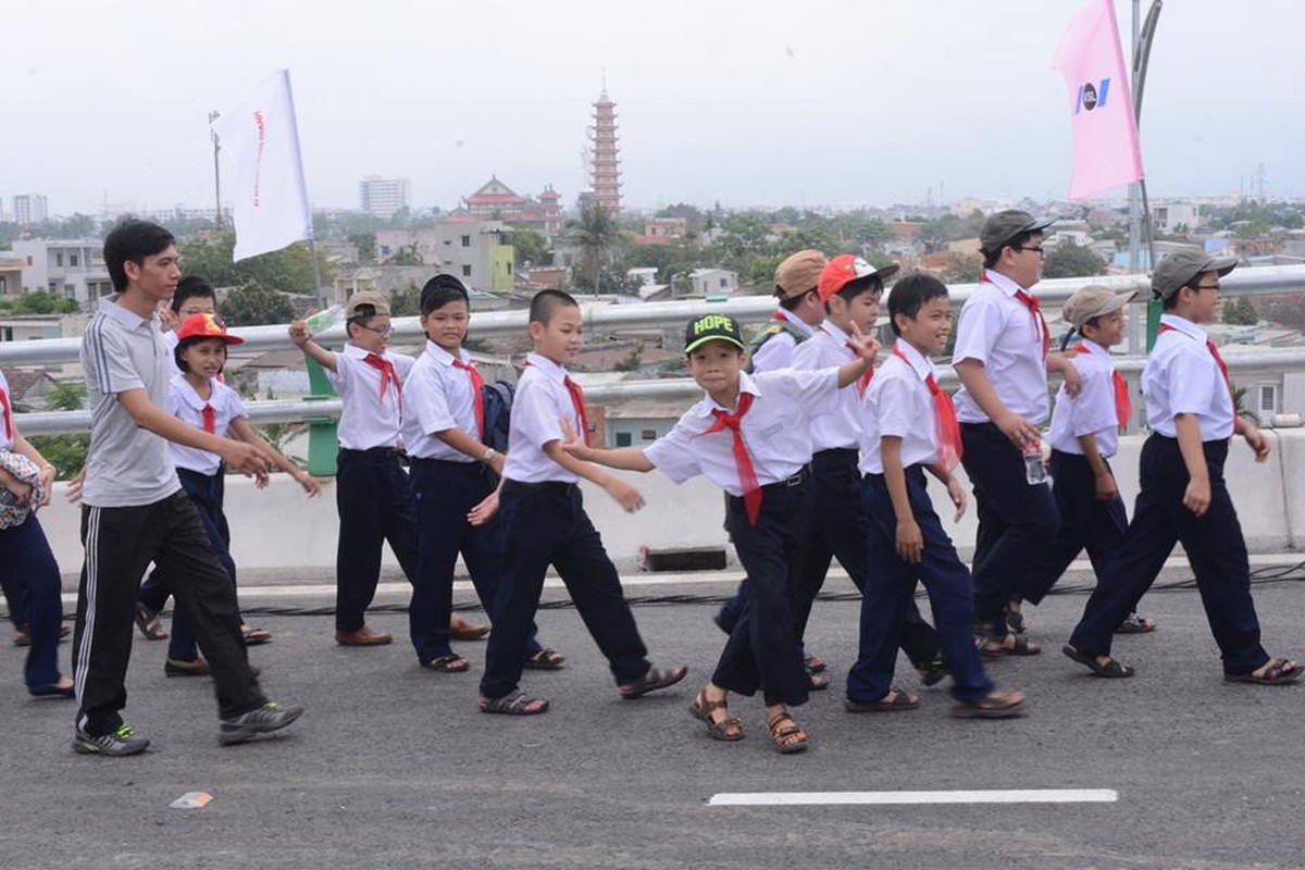 Cau vuot 3 tang dau tien o VN mo cua don khach-Hinh-3